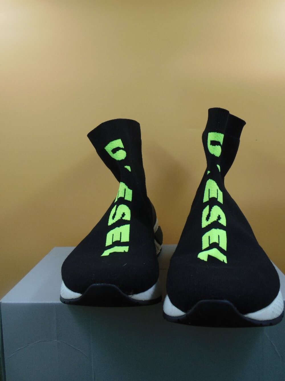 Diesel Men’s Sock Sneakers Size 12.5 Black Neon Logo Slip-On Athletic Shoes